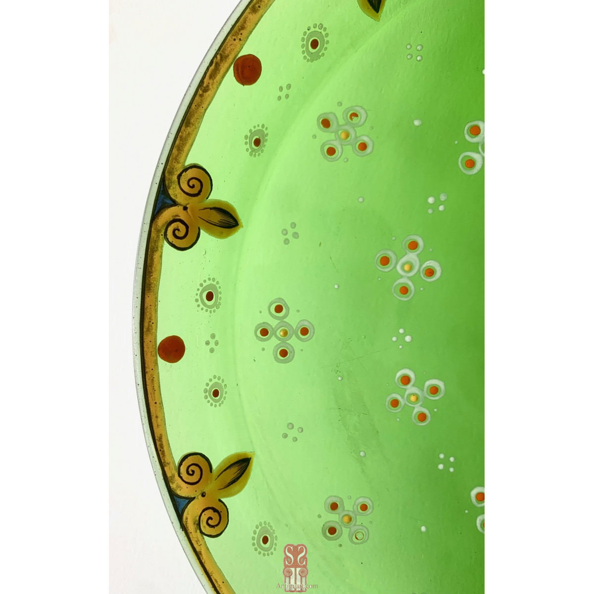 Plato de cristal Bohemio, del siglo XIX.