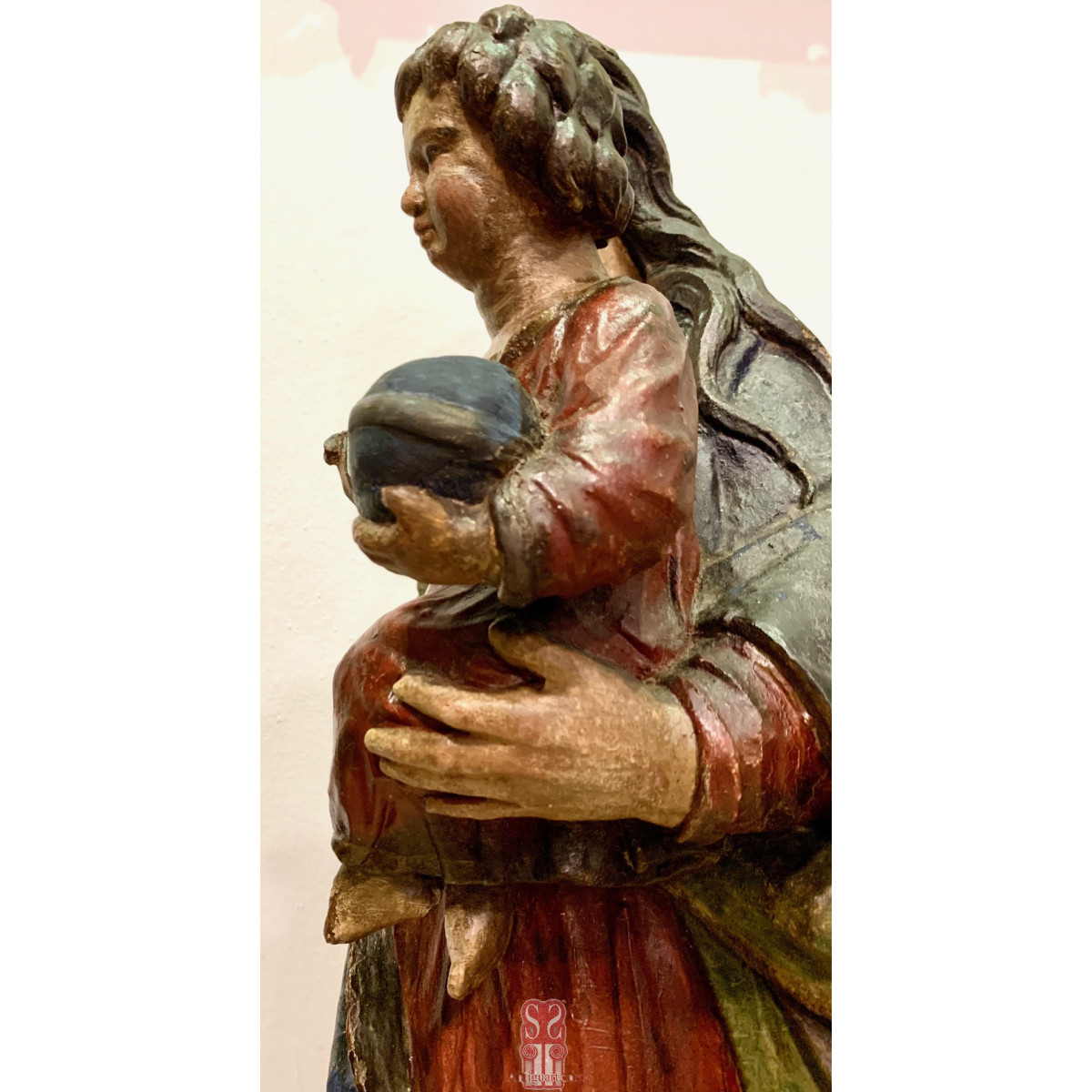 Virgen con el Niño del siglo XVII.