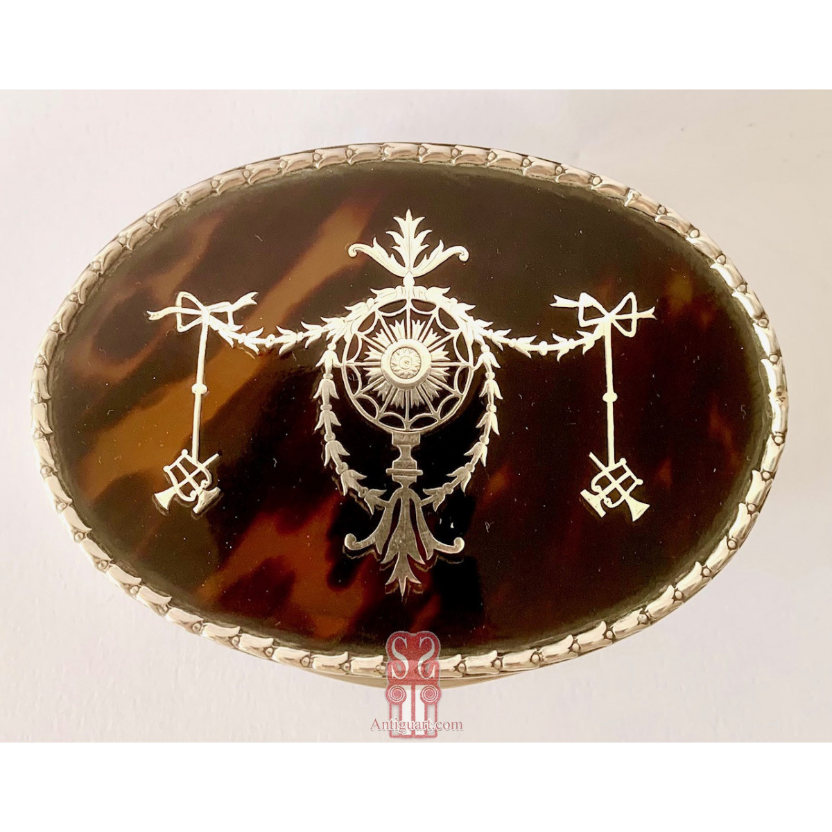 Joyero de plata y carey, Londres 1911, platero William Comyns & sons.