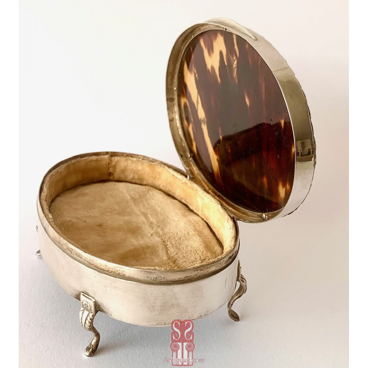 Joyero de plata y carey, Londres 1911, platero William Comyns & sons.