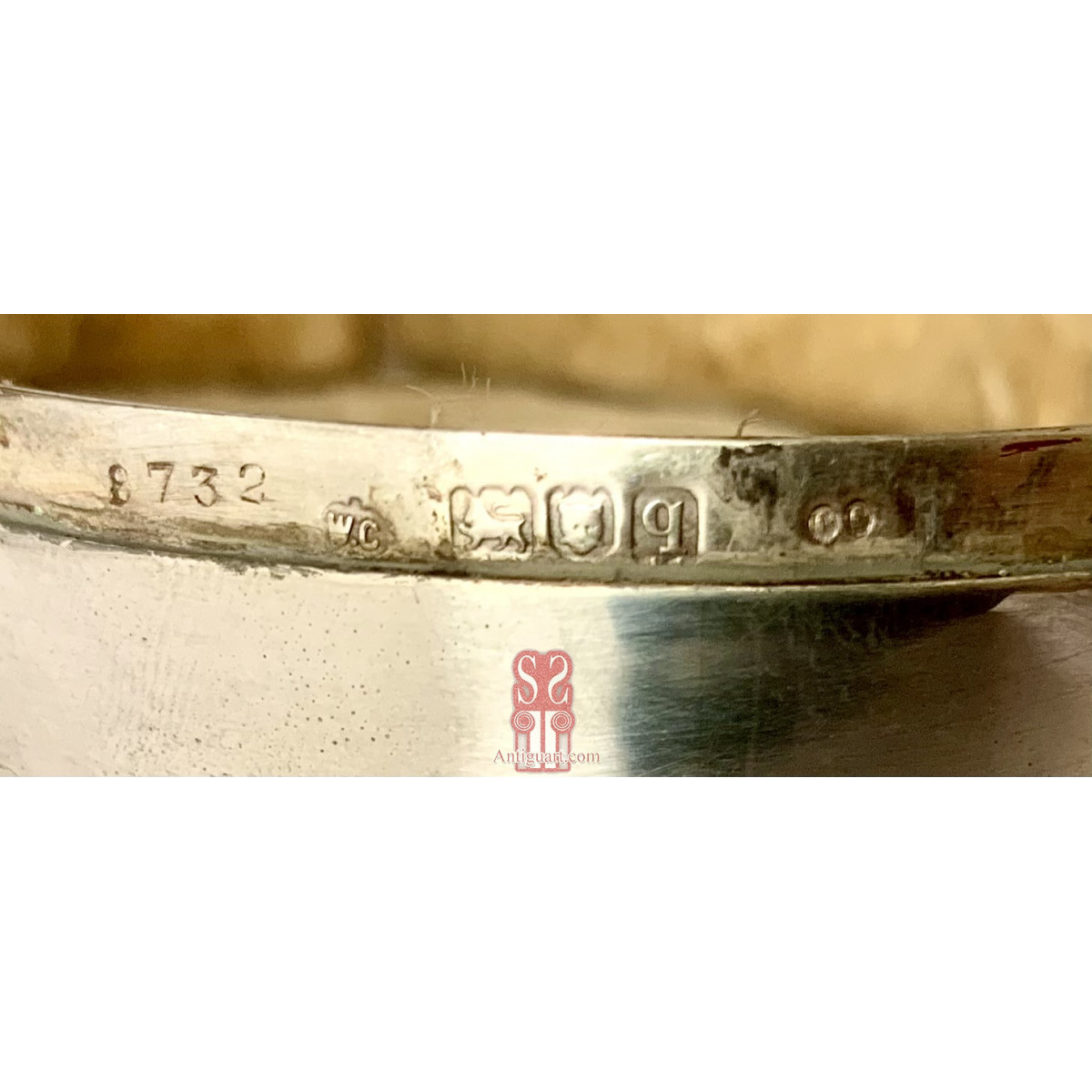 Joyero de plata y carey, Londres 1911, platero William Comyns & sons.