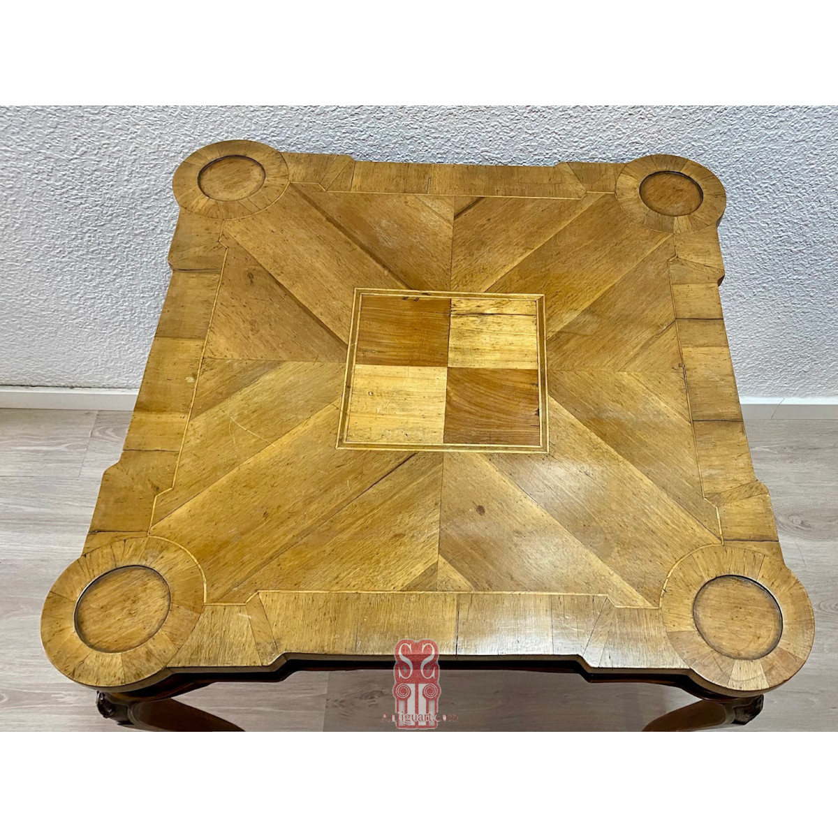 Mesa de juego italiana de finales del siglo XIX.