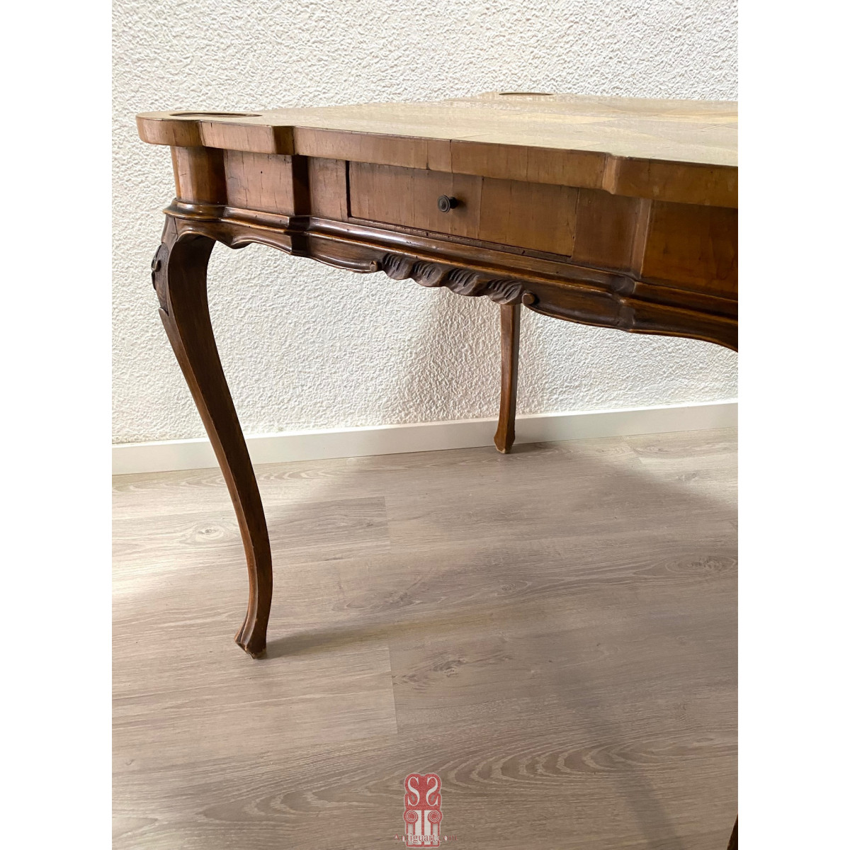 Mesa de juego italiana de finales del siglo XIX.