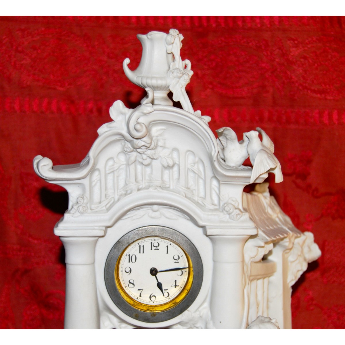 Reloj de biscuit francés de principio del siglo XX .