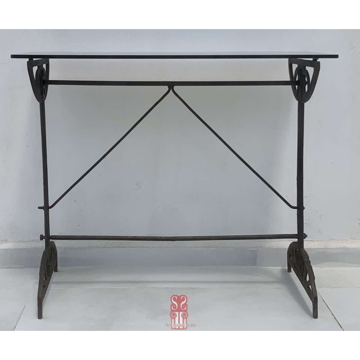 Mesa de bar, principio del siglo XX.