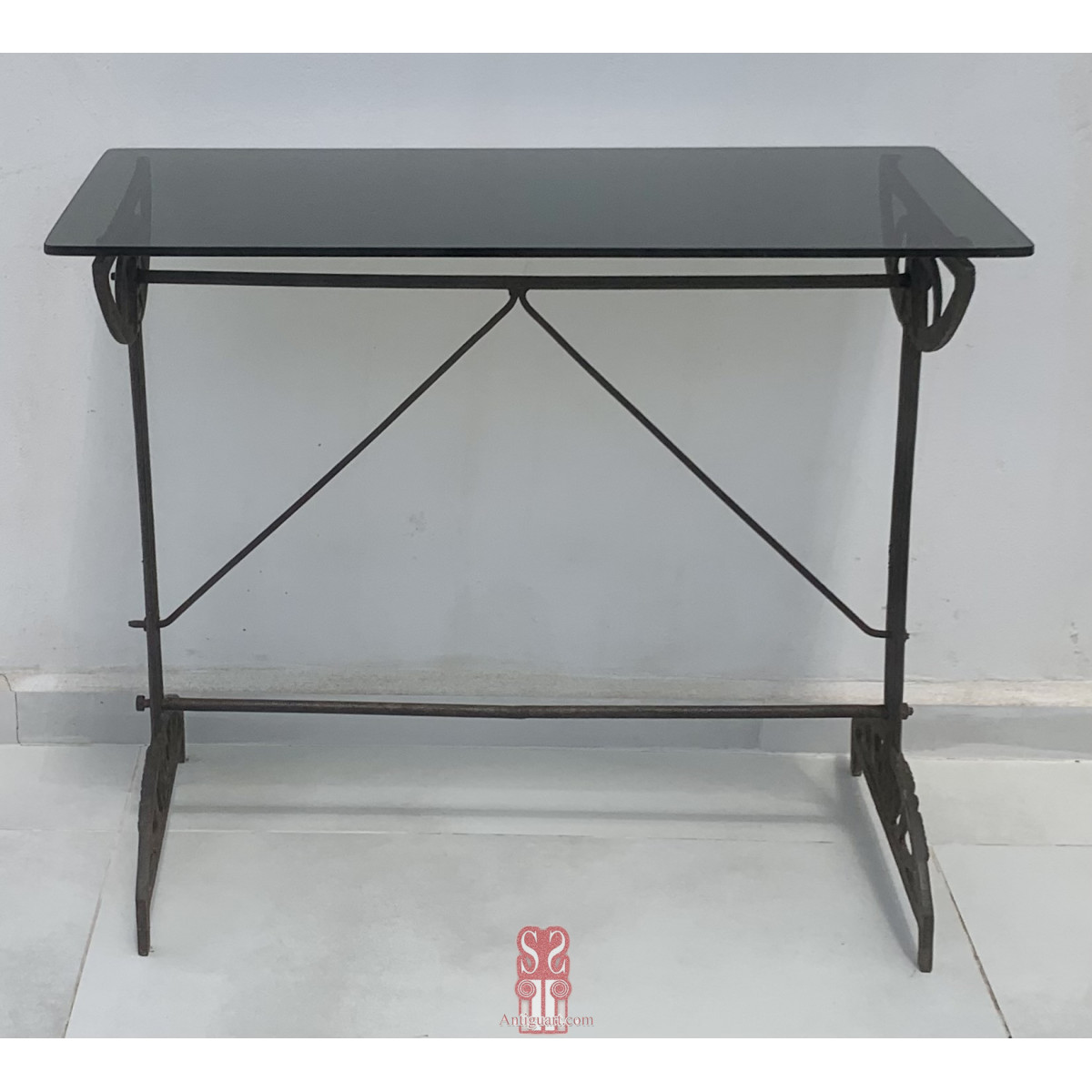 Mesa de bar, principio del siglo XX.