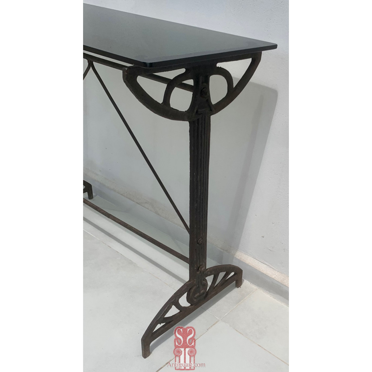 Mesa de bar, principio del siglo XX.