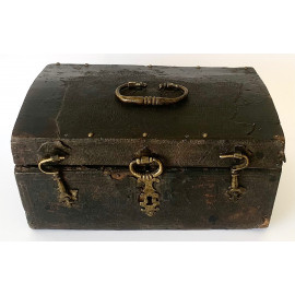 Arqueta, cofre del siglo XVII. 2