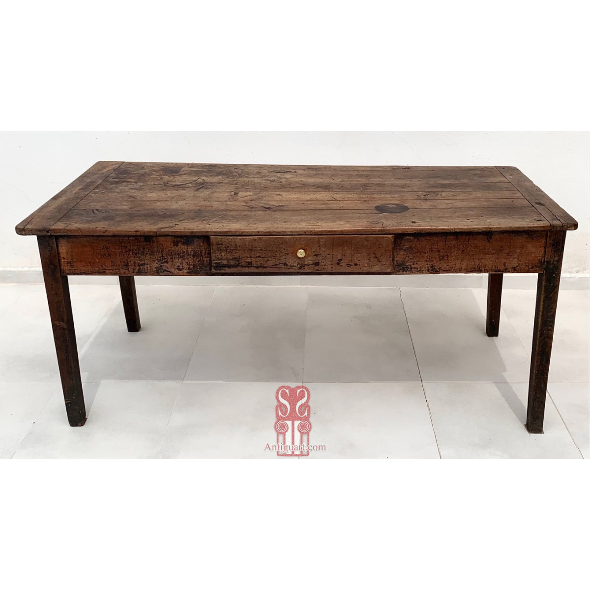 Mesa rustica de comedor, nogal macizo, siglo XIX