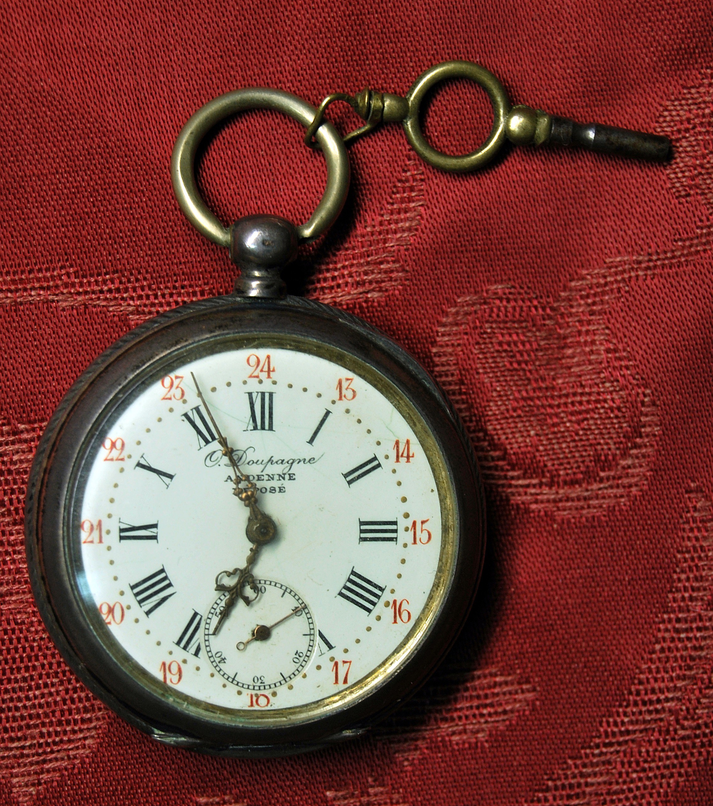 Reloj de bolsillo de plata, finales del siglo XIX. - ANTIGUART