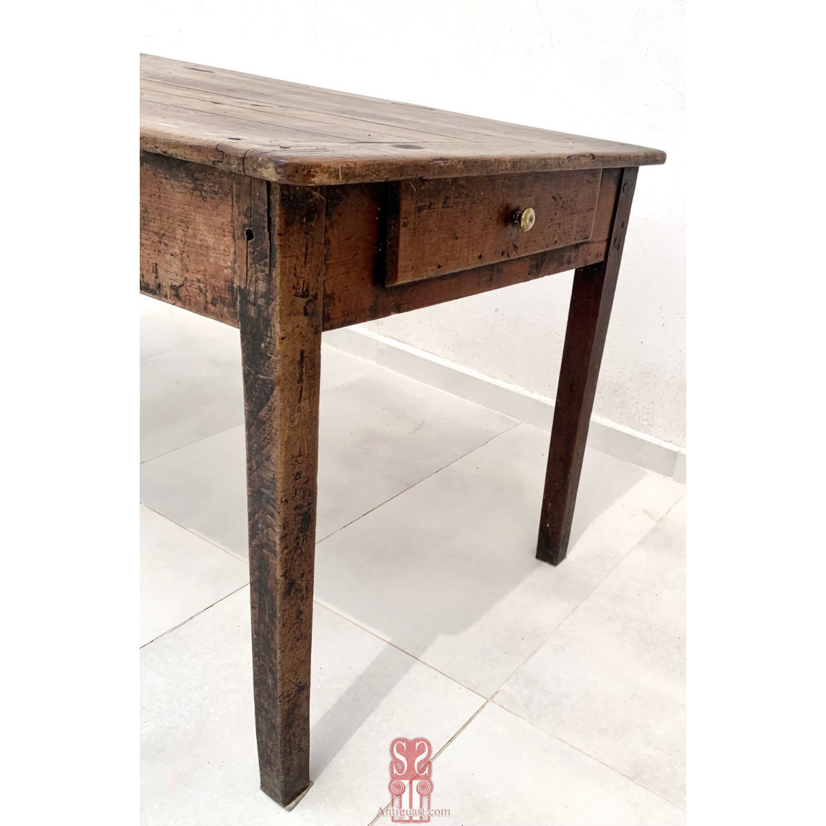 Mesa rustica de comedor, nogal macizo, siglo XIX