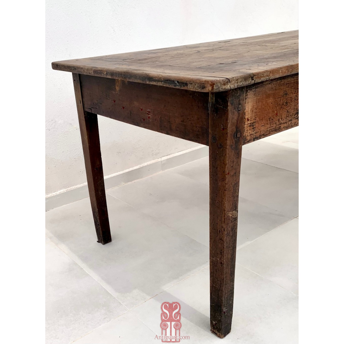 Mesa rustica de comedor, nogal macizo, siglo XIX