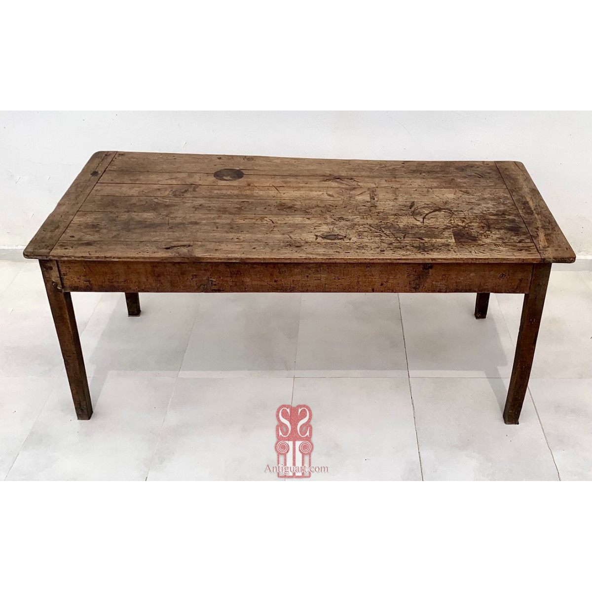 Mesa rustica de comedor, nogal macizo, siglo XIX