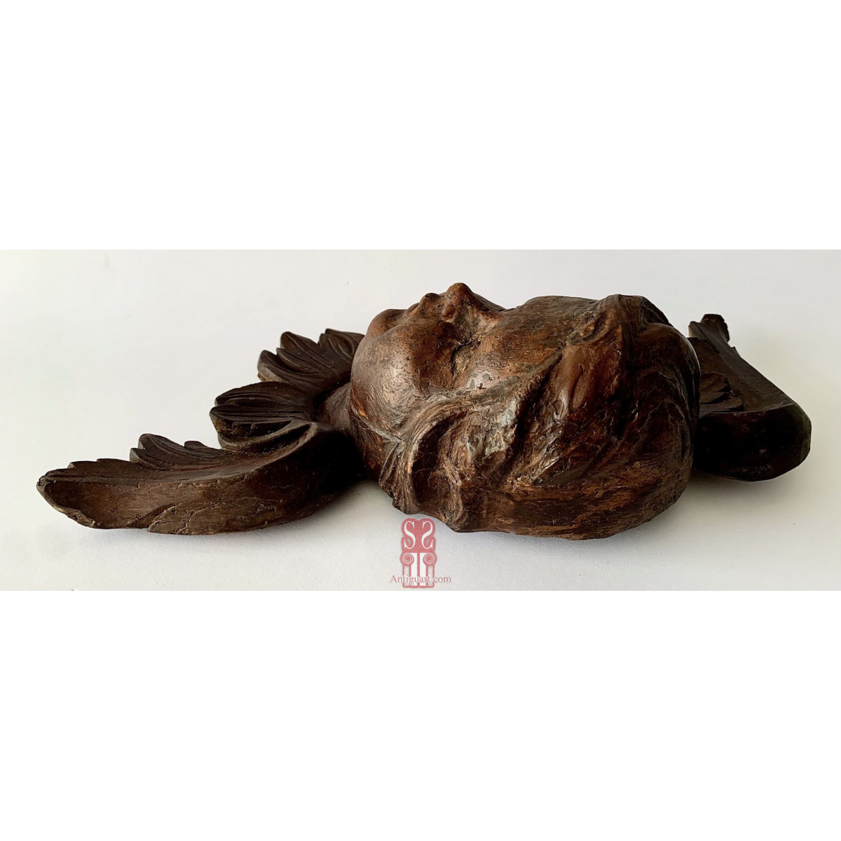 Pareja de cabezas de ángeles, tallas del siglo XVII.