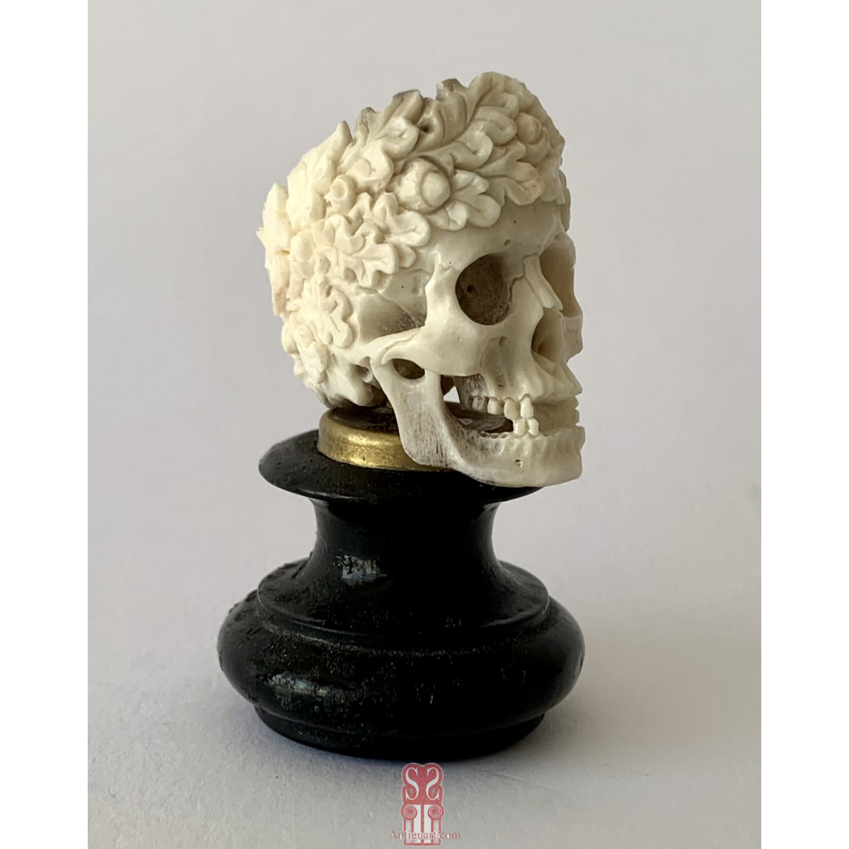 Memento mori, carved bone 19th.