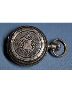 Reloj de bolsillo de plata, mitad del siglo XIX . 2