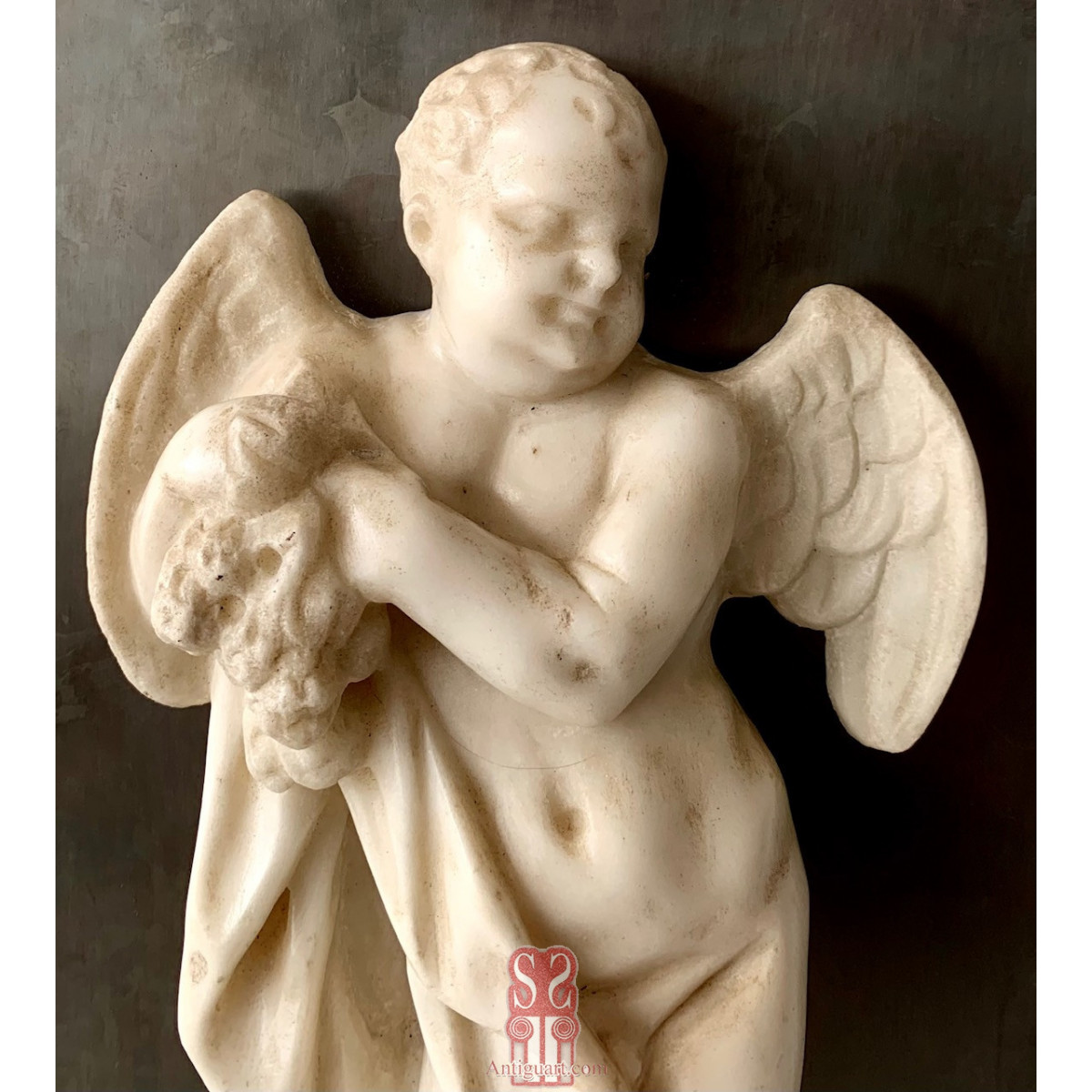 Angel de mármol blanco, Italia siglo finales del XVIII