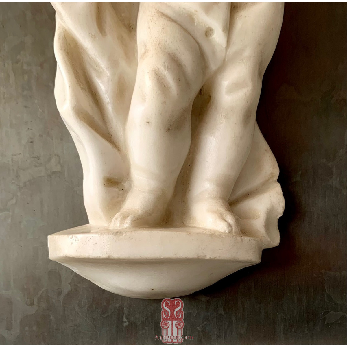 Angel de mármol blanco, Italia siglo finales del XVIII