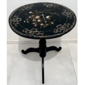 Round table wood with mother-of-pearl, 19th.
