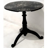 Mesa velador isabelina del siglo XIX, marquetería de nácar.