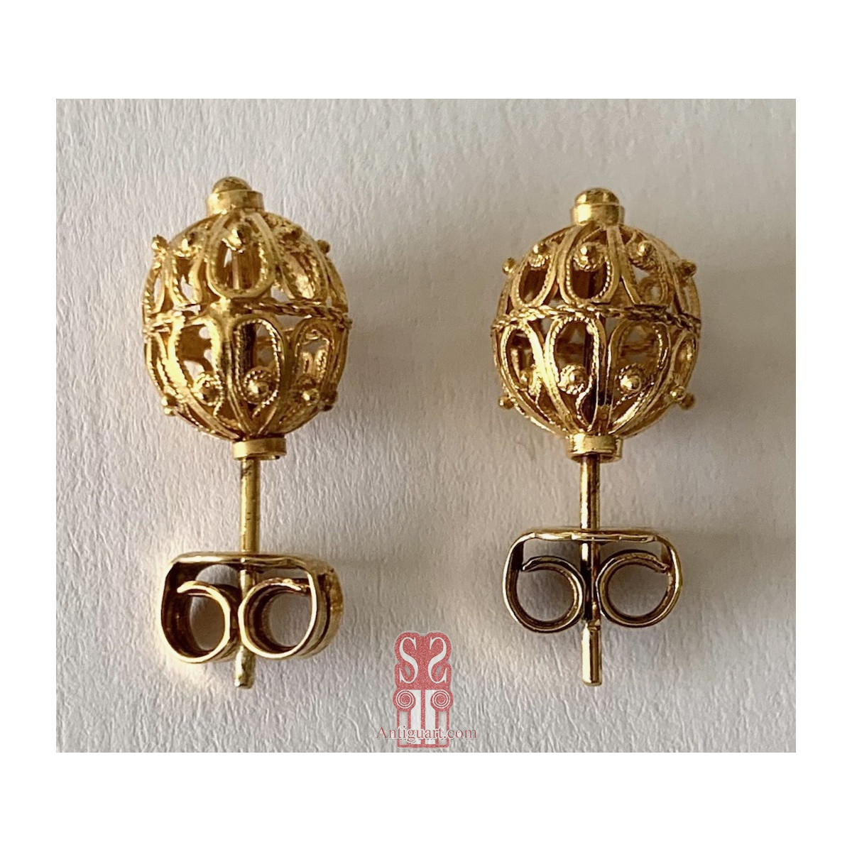 Pendientes en filigrana de plata dorada, Siglo XIX.
