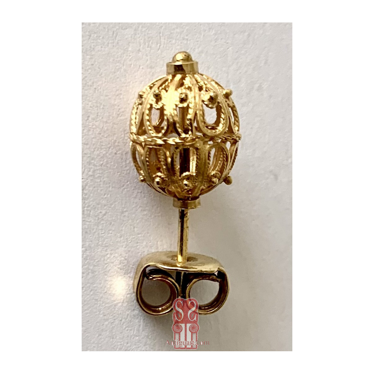 Pendientes en filigrana de plata dorada, Siglo XIX.