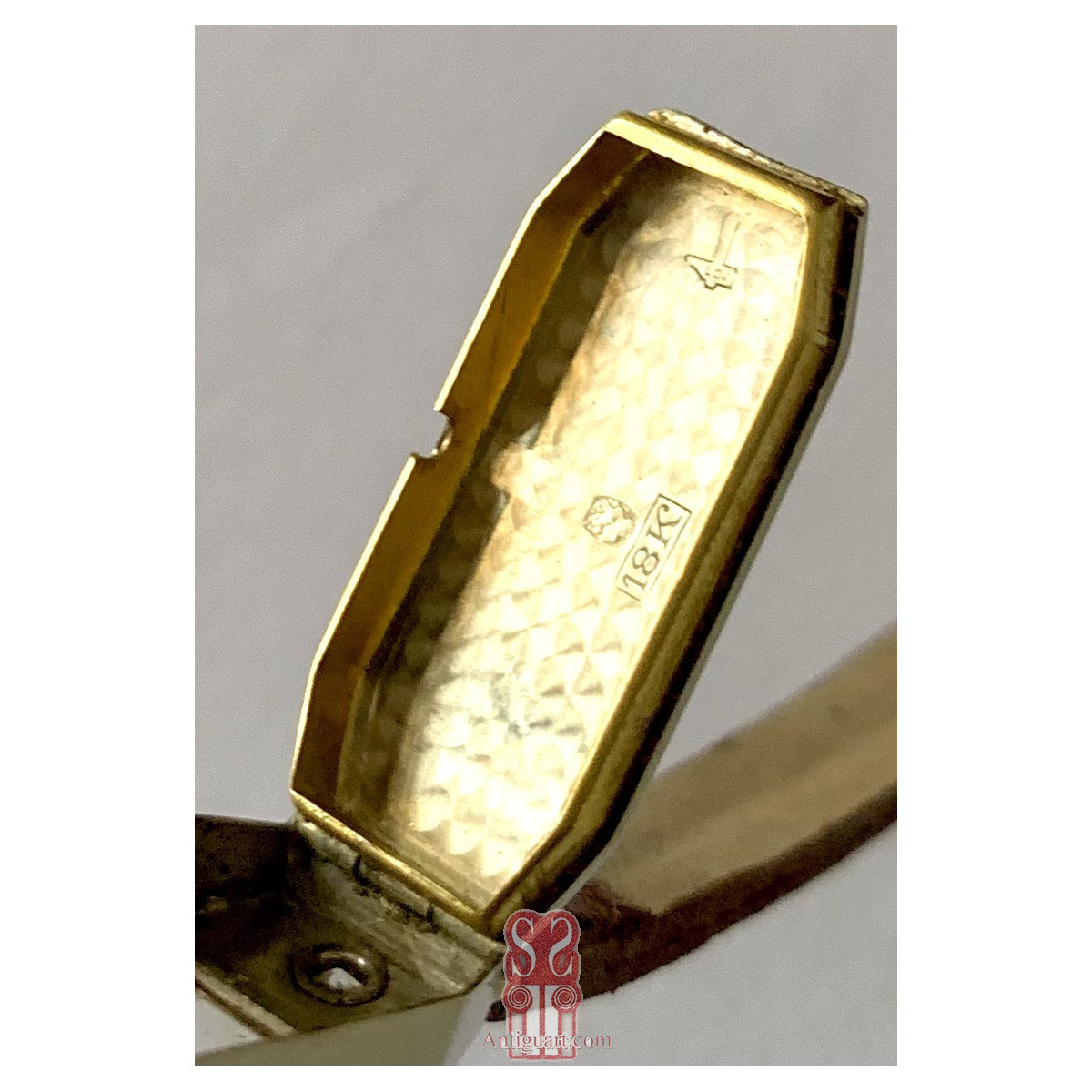 Women's watch, 18K Baume & Mercie.