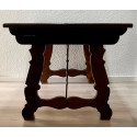 Mesa frailera de nogal del siglo XVIII.