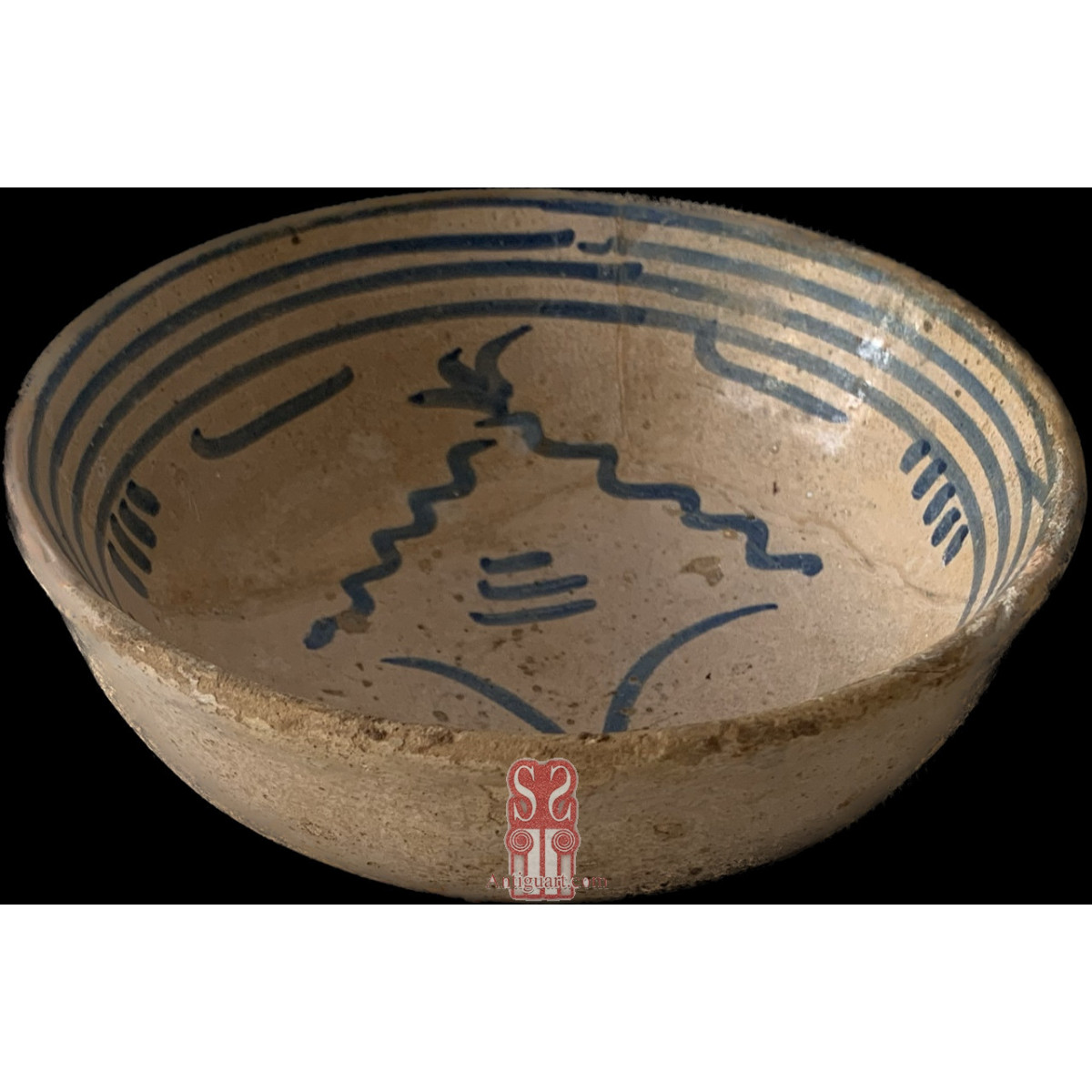 Escudilla de cerámica valenciana del siglo XVI