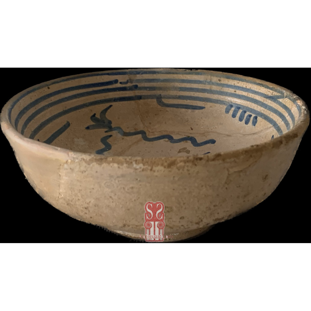 Escudilla de cerámica valenciana del siglo XVI