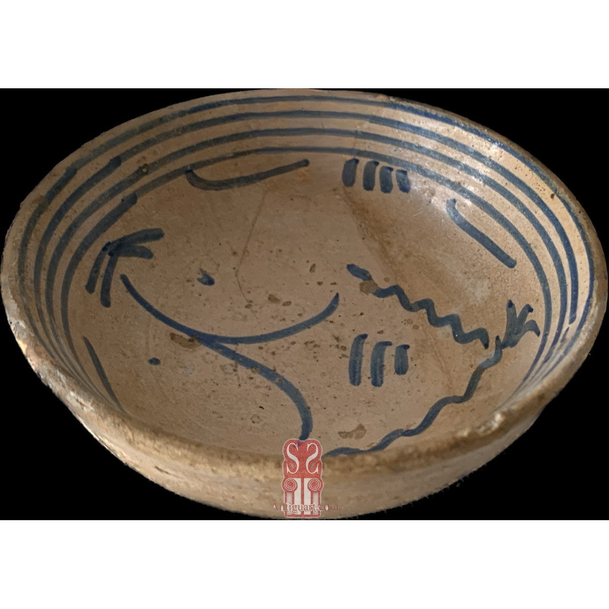 Escudilla de cerámica valenciana del siglo XVI