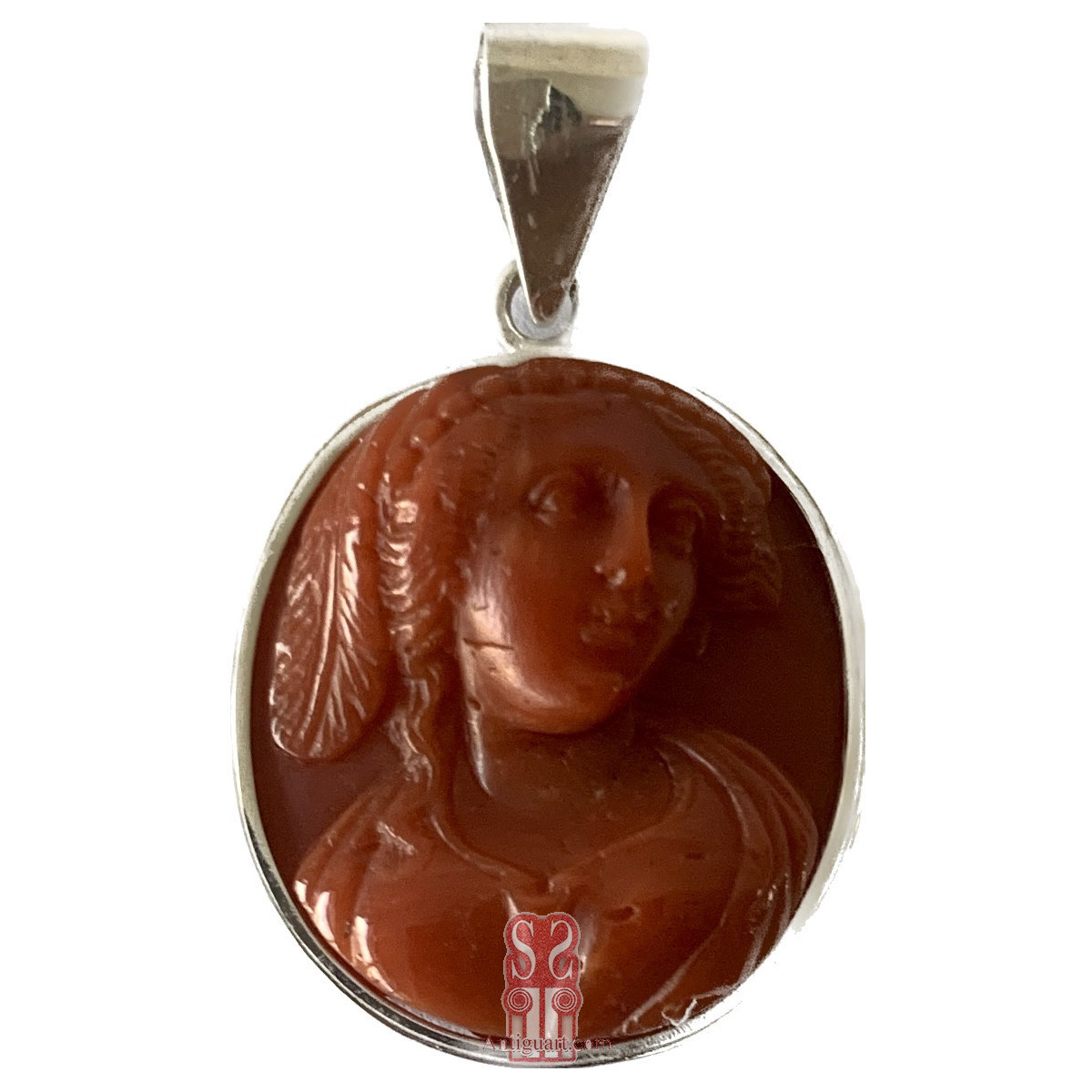 Colgante camafeo de coral rojo, siglo XIX.