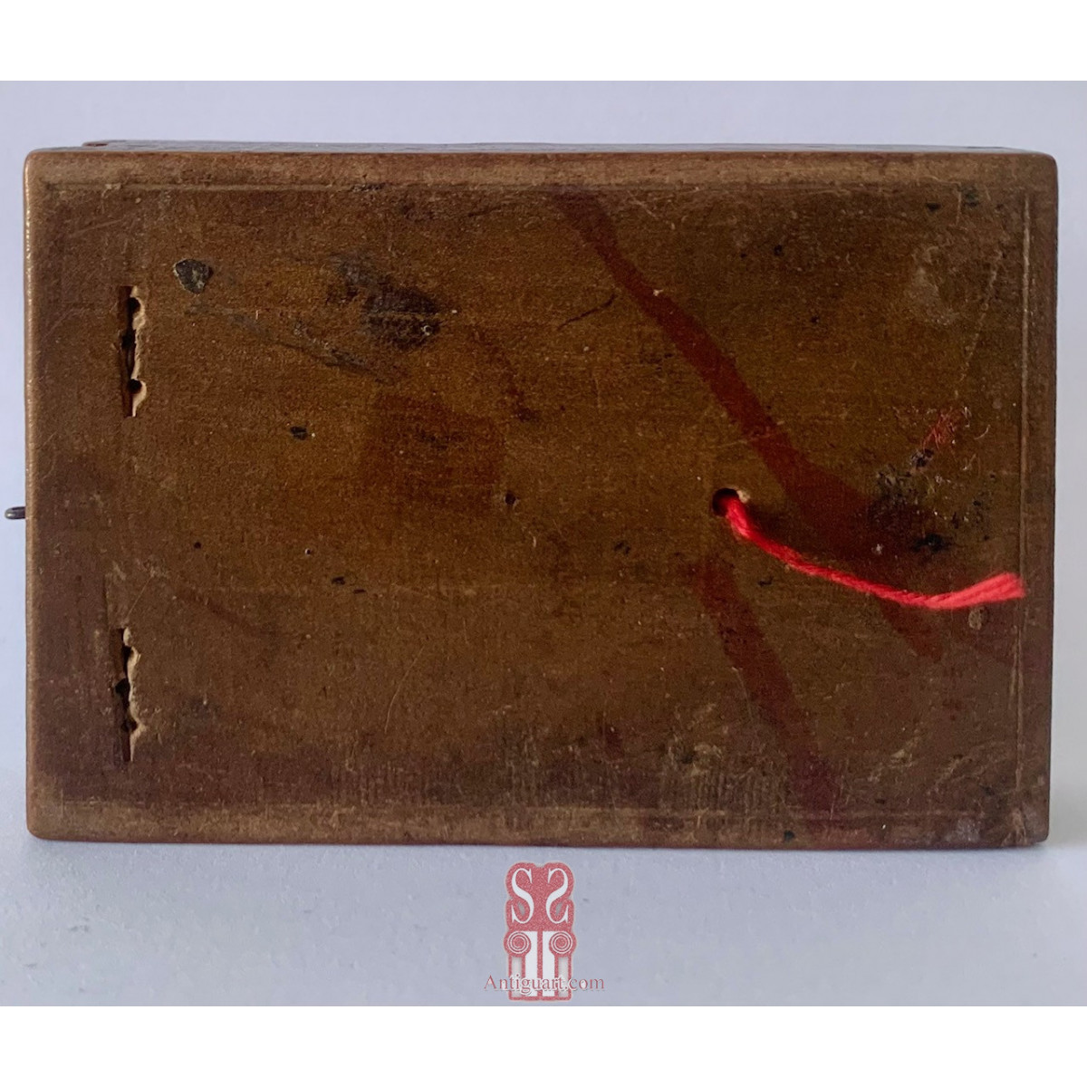 Reloj solar y brújula meridiana del siglo XVIII.