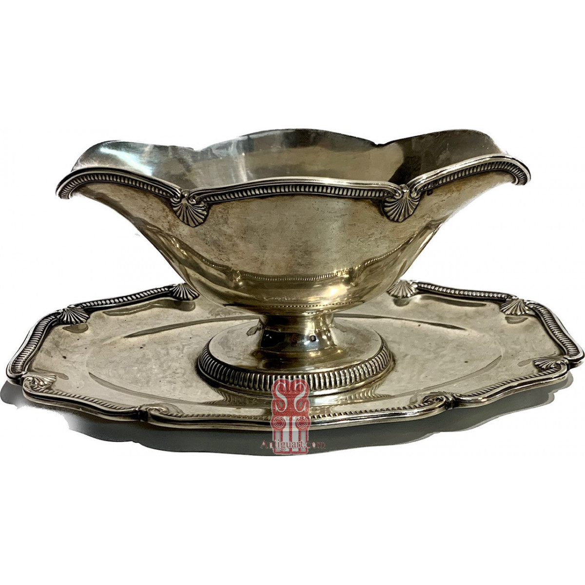 Salsera de plata francesa, del siglo XIX.