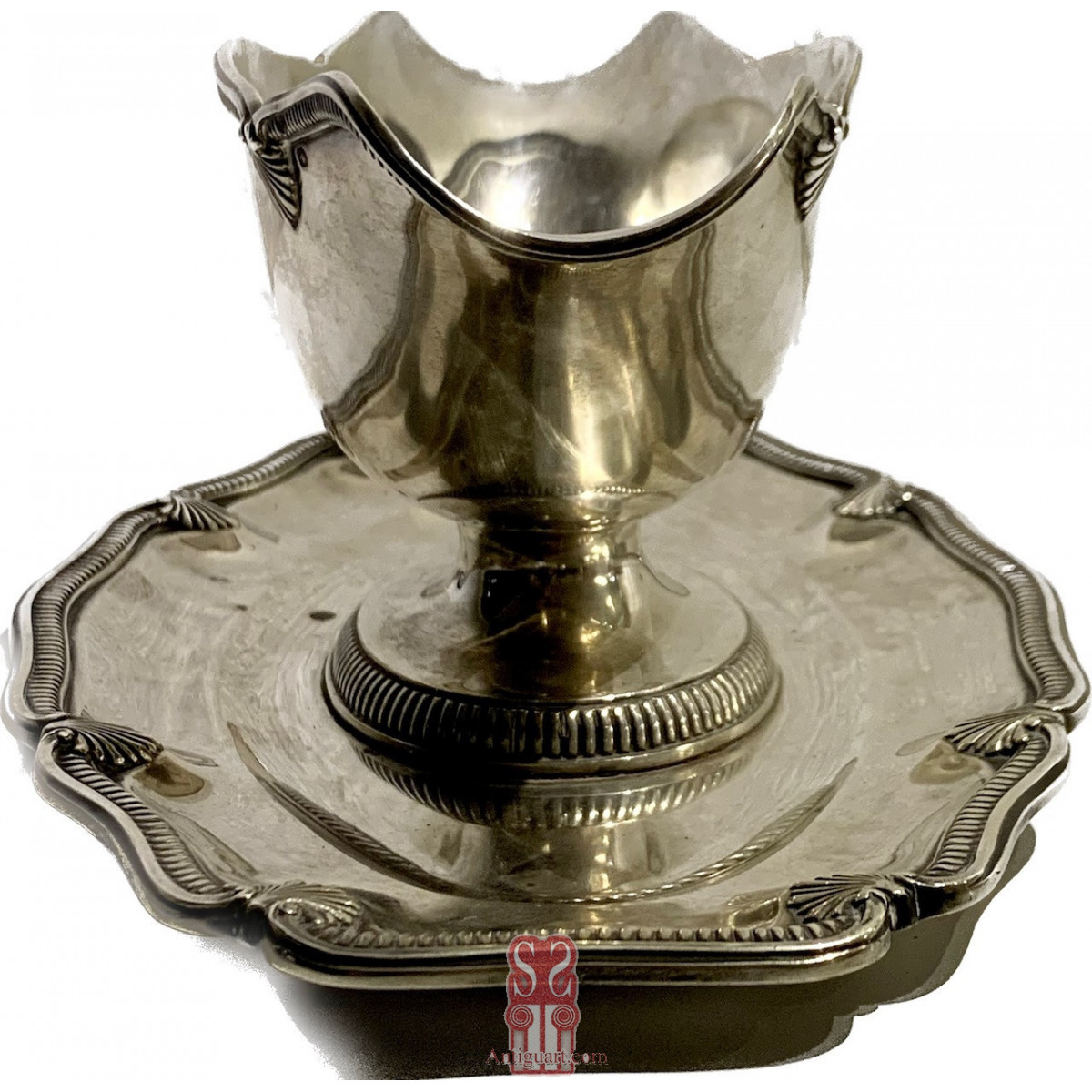 Salsera de plata francesa, del siglo XIX.