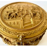 Caja joyero de bronce, escenas en bajo relieve, 1900 circa.