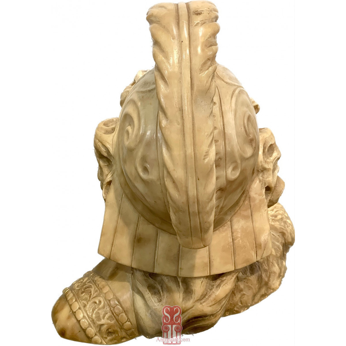 Busto de San Miguel Arcángel de alabastro, siglo XIX.