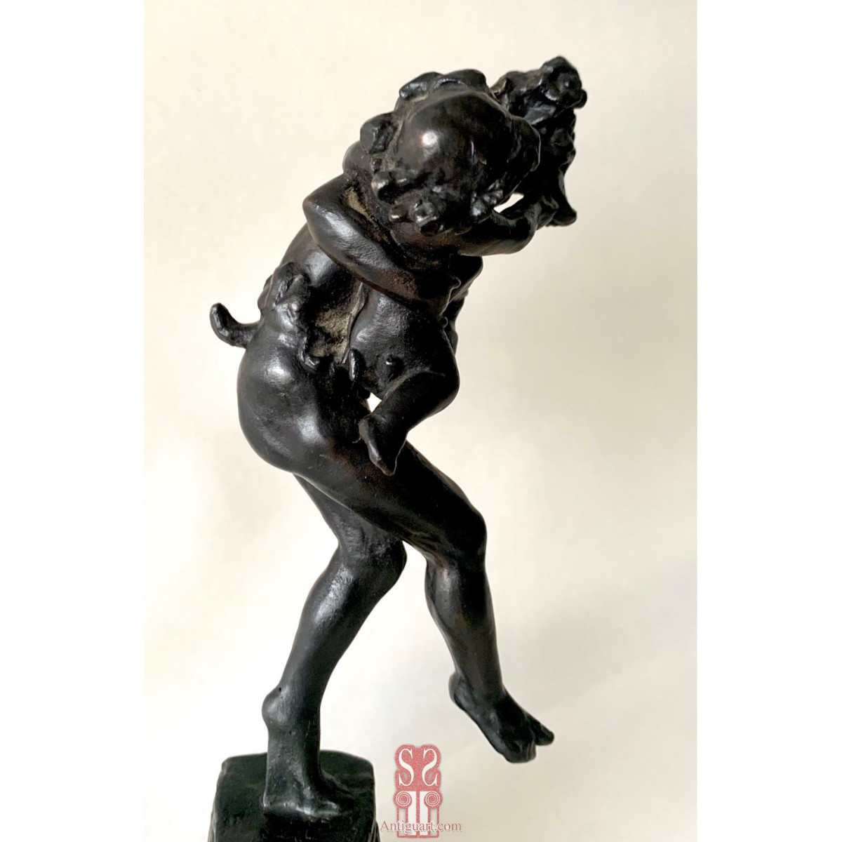 Satiro con Dionisio, bronce del siglo XIX.