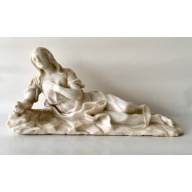 Magdalena penitente,  mármol blanco del siglo XVIII. 2
