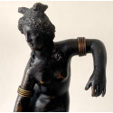 Afrodita o Venus al baño , bronce del siglo XIX.