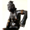 Afrodita o Venus al baño , bronce del siglo XIX.