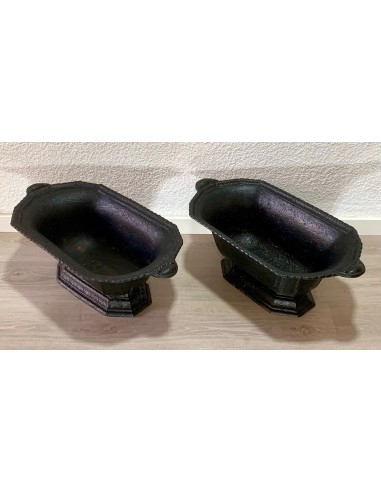 antiguas jardineras de hierro en venta