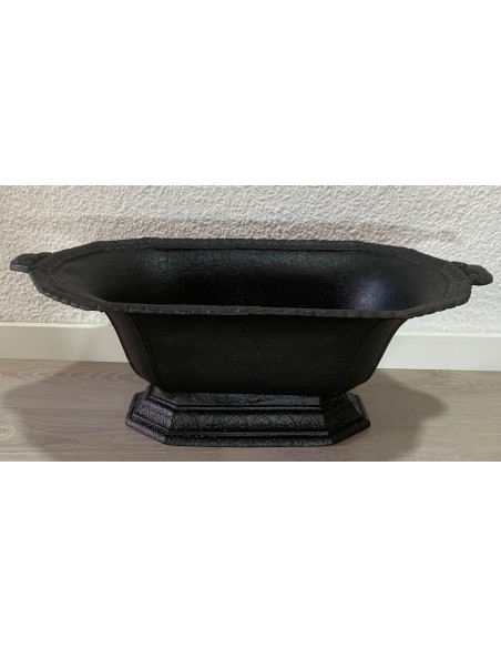 antiguas jardineras de hierro en venta