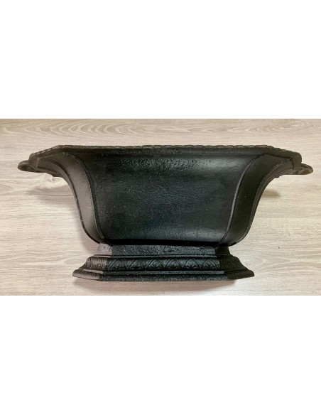 antiguas jardineras de hierro en venta