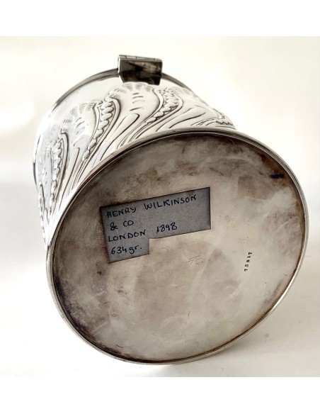 Antigua galletera de plata de ley inglesa en venta