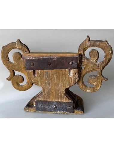 Baroque carved and gilded wooden console base from the 17th
