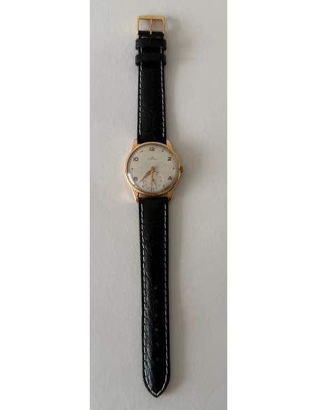 Orologio Omega d'oro 18 carati da uomo, carica manuale in vendita