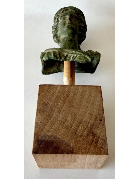 Pequeño busto romano de bronce de la mitad del siglo XIX para el grand tour