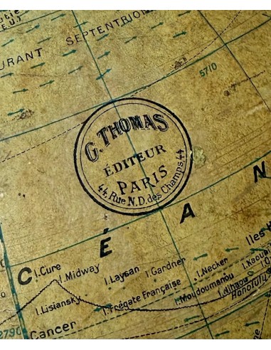 Antiguo Globo terráqueo francés, G.Thomas, principios del siglo XX.