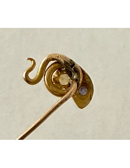 Antiguo Broche de oro de 18K con perla y zafiro en venta